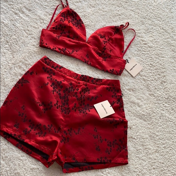 Set - Picture 4 of 4